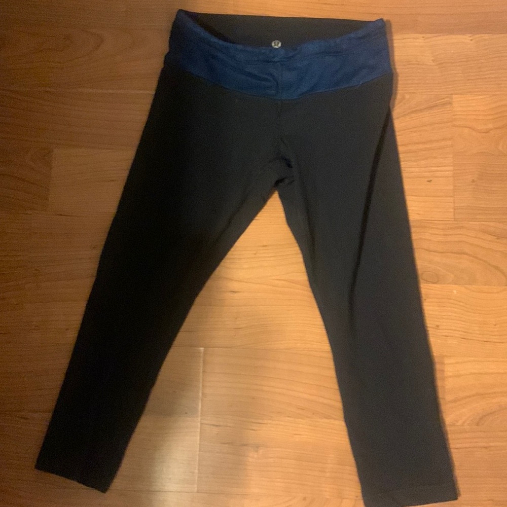 Lululemon Euc reversible crop leggings